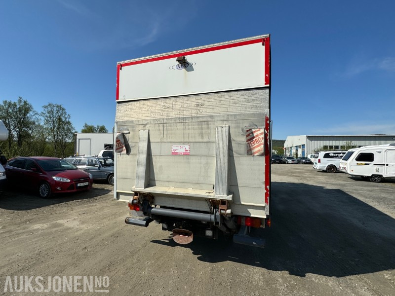 2013 MAN TGL 8.220 4X2BL - 18PL Carrier Frys - Bakløft - EU-Godkjent - Вантажівка з закритим кузовом: фото 5 2013 MAN TGL 8.220 4X2BL - 18PL Carrier Frys - Bakløft - EU-Godkjent - Вантажівка з закритим кузовом: фото 5