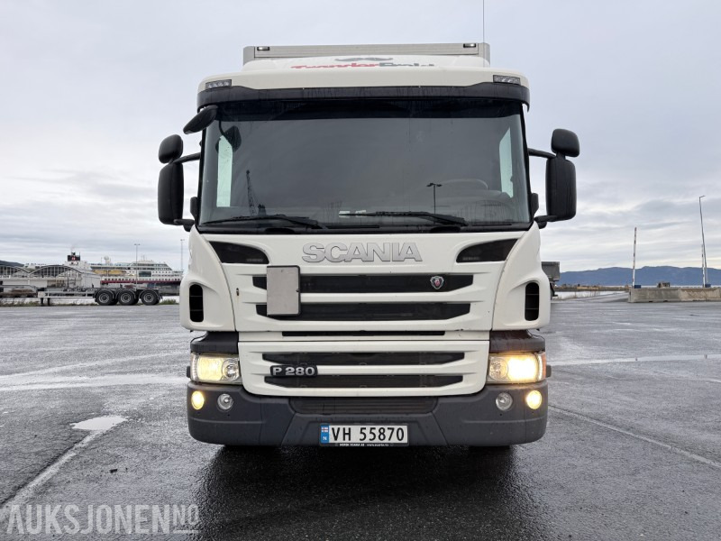 2013 Scania P280 4x2 skapbil med full sideåpning - Вантажівка з закритим кузовом: фото 2 2013 Scania P280 4x2 skapbil med full sideåpning - Вантажівка з закритим кузовом: фото 2