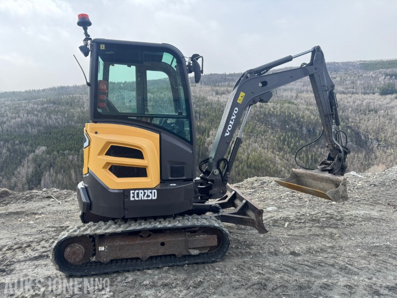 2013 Volvo ECR25D gravemaskin med 3 skuffer - Міні-екскаватор: фото 3 2013 Volvo ECR25D gravemaskin med 3 skuffer - Міні-екскаватор: фото 3