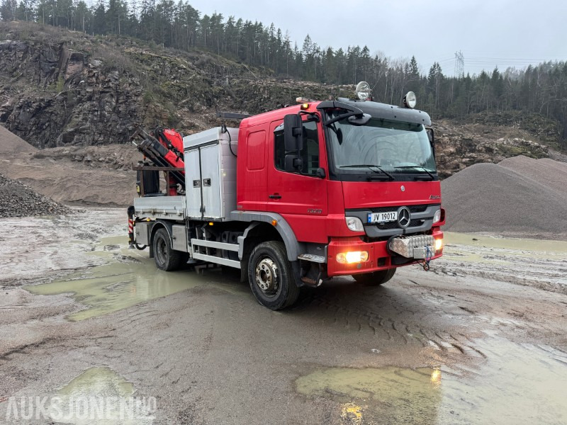 2014 Mercedes-Benz 1329AF/39AT Ateco kranbil / 4x4 - Вантажівка з маніпулятором: фото 4 2014 Mercedes-Benz 1329AF/39AT Ateco kranbil / 4x4 - Вантажівка з маніпулятором: фото 4