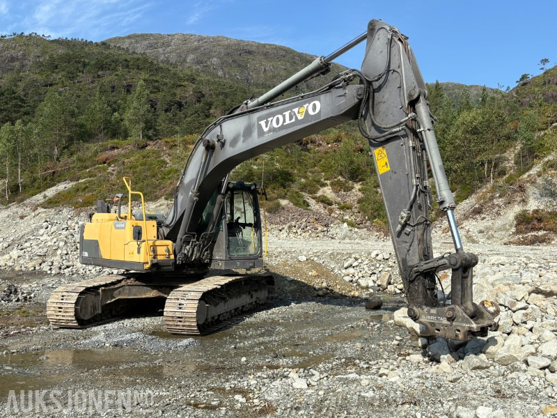 2014 Volvo EC 220DL - 10 656 timer - sertifisert - Екскаватор: фото 2 2014 Volvo EC 220DL - 10 656 timer - sertifisert - Екскаватор: фото 2