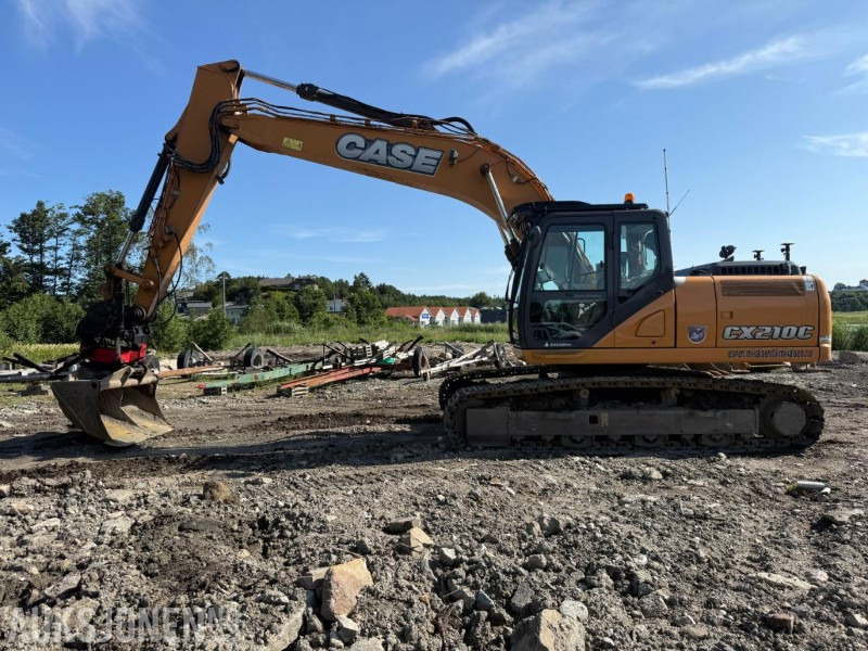 2015 Case CX210C BELTEGRAVER ROTOTILT ENGCON MASKINSTYRING SERVICEHISTORIKK LITE TIMER EN EIER. - Екскаватор: фото 1 2015 Case CX210C BELTEGRAVER ROTOTILT ENGCON MASKINSTYRING SERVICEHISTORIKK LITE TIMER EN EIER. - Екскаватор: фото 1