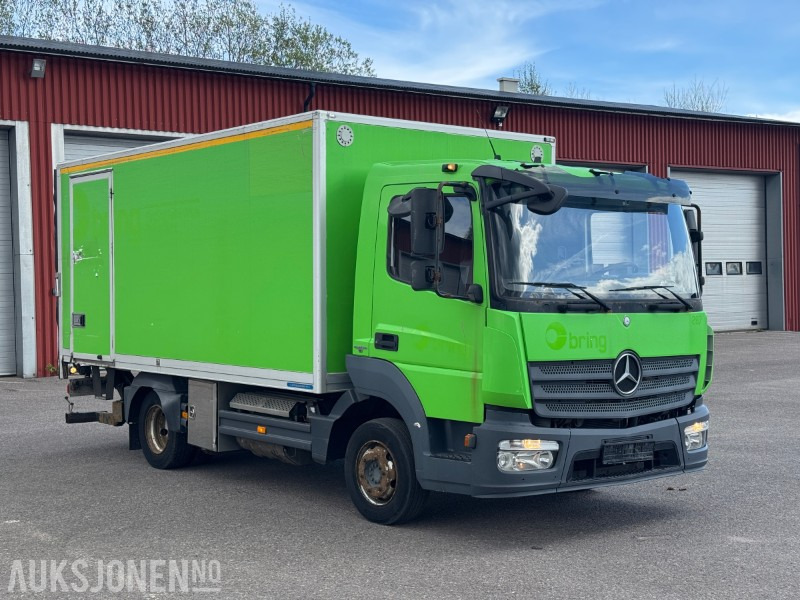 2015 Mercedes-Benz ATEGO - Skapbil med løftelem - Lett lastebil - Вантажівка з закритим кузовом: фото 2 2015 Mercedes-Benz ATEGO - Skapbil med løftelem - Lett lastebil - Вантажівка з закритим кузовом: фото 2