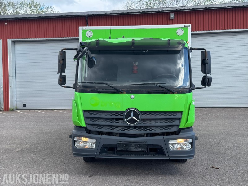 2015 Mercedes-Benz ATEGO - Skapbil med løftelem - Lett lastebil - Вантажівка з закритим кузовом: фото 4 2015 Mercedes-Benz ATEGO - Skapbil med løftelem - Lett lastebil - Вантажівка з закритим кузовом: фото 4