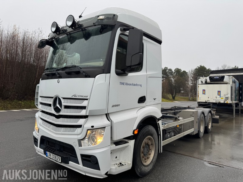 2015 Mercedes-Benz Actros container chassis LAV KM - Контейнеровоз/ Змінний кузов вантажівка: фото 1 2015 Mercedes-Benz Actros container chassis LAV KM - Контейнеровоз/ Змінний кузов вантажівка: фото 1