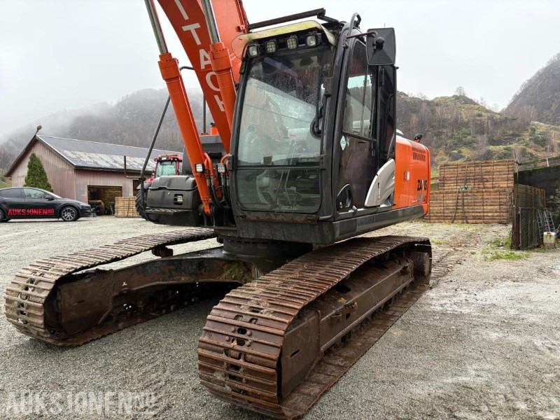 2016 Hitachi ZX210LC-5B med Engcon tiltrotator, planeringsskuffe og Gjerstad graveskuff - Екскаватор: фото 3 2016 Hitachi ZX210LC-5B med Engcon tiltrotator, planeringsskuffe og Gjerstad graveskuff - Екскаватор: фото 3