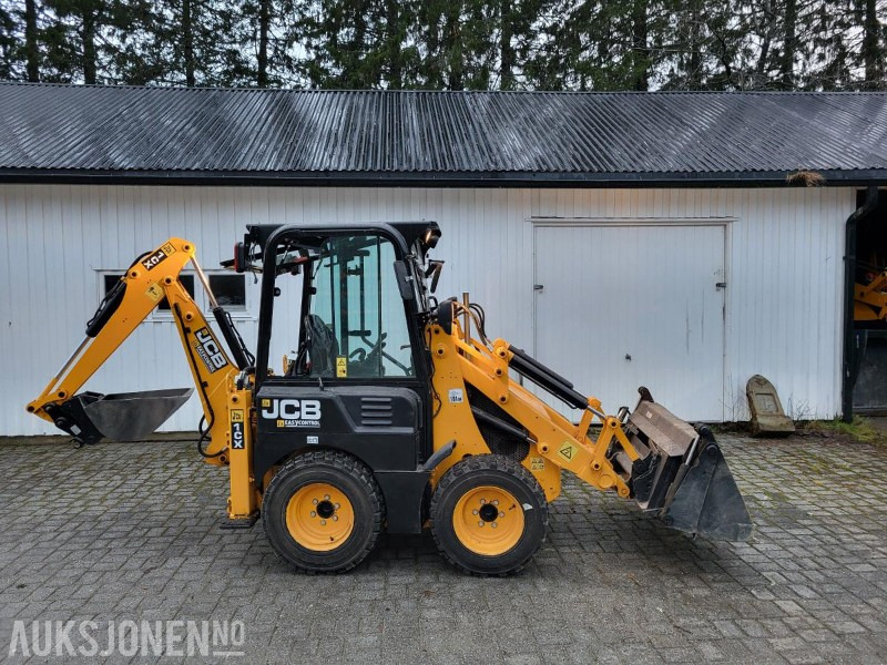 Екскаватор-навантажувач 2016 JCB 1CX - Traktorgraver med graveskuff og frontlaster: фото 8