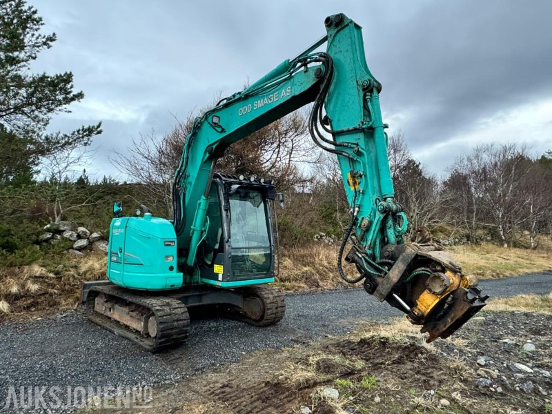 2016 Kobelco SK75SR-3E - 8,5 tonns gravemaskin med gummibelter - Tiltrotator - Pusskuffe - Bunkringspumpe - Sentralsmøring - Sertifisert - Екскаватор: фото 3 2016 Kobelco SK75SR-3E - 8,5 tonns gravemaskin med gummibelter - Tiltrotator - Pusskuffe - Bunkringspumpe - Sentralsmøring - Sertifisert - Екскаватор: фото 3