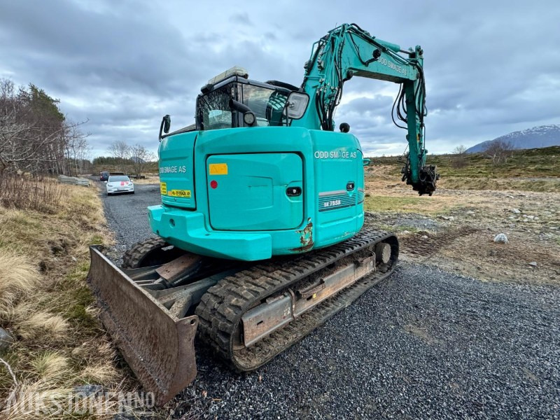 2016 Kobelco SK75SR-3E - 8,5 tonns gravemaskin med gummibelter - Tiltrotator - Pusskuffe - Bunkringspumpe - Sentralsmøring - Sertifisert - Екскаватор: фото 4 2016 Kobelco SK75SR-3E - 8,5 tonns gravemaskin med gummibelter - Tiltrotator - Pusskuffe - Bunkringspumpe - Sentralsmøring - Sertifisert - Екскаватор: фото 4