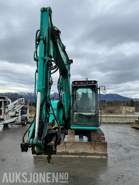 2016 Kobelco SK75SR-3E - 8 tonns gravemaskin - Tiltrotator - Pusskuffe - Bunkringspumpe - sentralsmøring - Sertifisert - Екскаватор: фото 2 2016 Kobelco SK75SR-3E - 8 tonns gravemaskin - Tiltrotator - Pusskuffe - Bunkringspumpe - sentralsmøring - Sertifisert - Екскаватор: фото 2