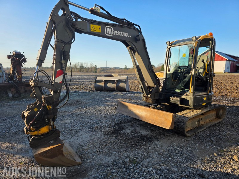 2016 VOLVO ECR58 TILTROTATOR HURTIGFESTE S50 MEDFØLGER GRAVESKUFF PUSSESKUFF SERTIFISERT TIL JULI 2026 - Міні-екскаватор: фото 1 2016 VOLVO ECR58 TILTROTATOR HURTIGFESTE S50 MEDFØLGER GRAVESKUFF PUSSESKUFF SERTIFISERT TIL JULI 2026 - Міні-екскаватор: фото 1