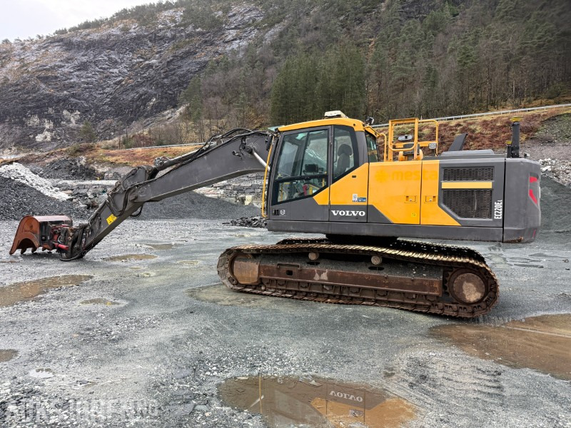 2016 Volvo EC220EL gravemaskin - sentralsmøring - Gjerstad hurtigfeste - Rototilt tiltrotator - Leica GPS - Екскаватор: фото 2 2016 Volvo EC220EL gravemaskin - sentralsmøring - Gjerstad hurtigfeste - Rototilt tiltrotator - Leica GPS - Екскаватор: фото 2