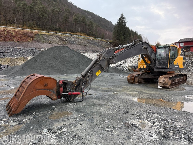 2016 Volvo EC220EL gravemaskin - sentralsmøring - Gjerstad hurtigfeste - Rototilt tiltrotator - Leica GPS - Екскаватор: фото 5 2016 Volvo EC220EL gravemaskin - sentralsmøring - Gjerstad hurtigfeste - Rototilt tiltrotator - Leica GPS - Екскаватор: фото 5