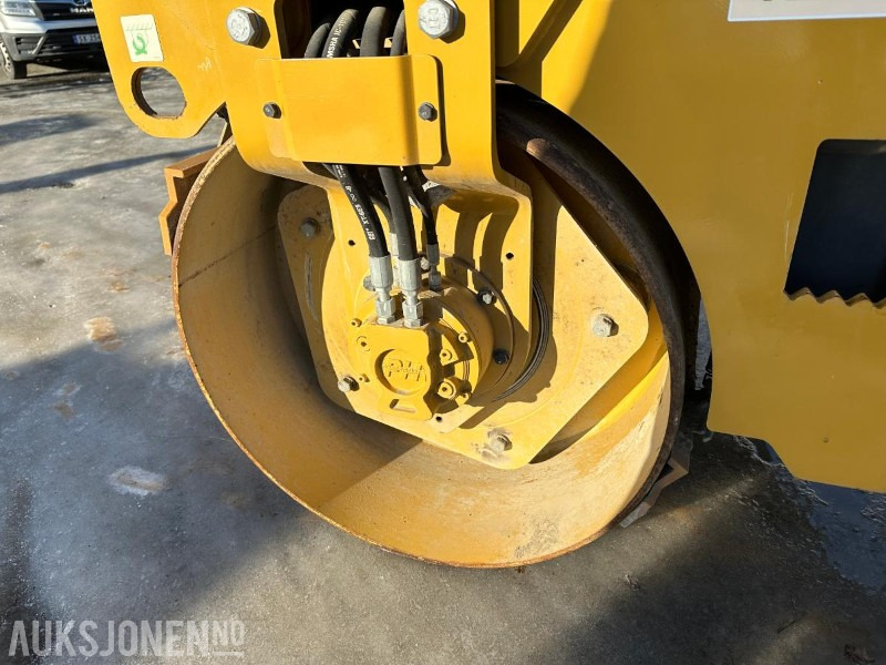 2017 CAT CB22B VIBRO VALS - 1678 Timer - Каток: фото 3 2017 CAT CB22B VIBRO VALS - 1678 Timer - Каток: фото 3