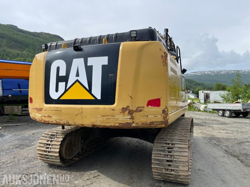 2017 Cat 326F Gravemaskin - 5166 Timer - Tiltrotator - Graveskuffe - Pusseskuffe - S70 - Екскаватор: фото 5 2017 Cat 326F Gravemaskin - 5166 Timer - Tiltrotator - Graveskuffe - Pusseskuffe - S70 - Екскаватор: фото 5