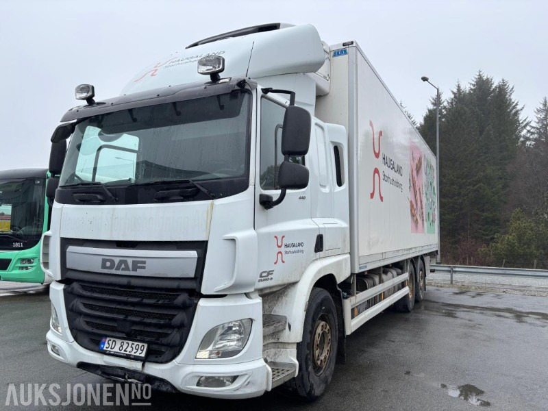 2017 DAF CF 440 6x2 FAN kjøle/frys skapbil. Supra1250 kjøl. 21paller. - Вантажівка з закритим кузовом: фото 1 2017 DAF CF 440 6x2 FAN kjøle/frys skapbil. Supra1250 kjøl. 21paller. - Вантажівка з закритим кузовом: фото 1