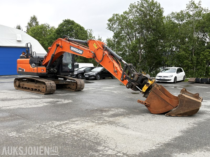 2018 Doosan DX180LC-5 - 6 381 timer - tiltrotator - 2 skuffer - sertifisert - Екскаватор: фото 2 2018 Doosan DX180LC-5 - 6 381 timer - tiltrotator - 2 skuffer - sertifisert - Екскаватор: фото 2