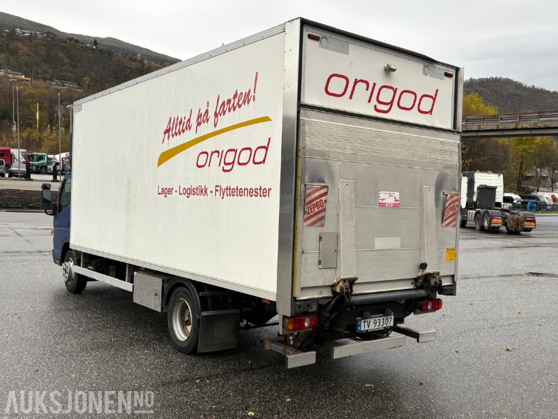 2018 Fuso Canter skapbil m/løftelem - KUN 53123 km - eu-godkjent 26.06.2025 - Вантажівка з закритим кузовом: фото 4 2018 Fuso Canter skapbil m/løftelem - KUN 53123 km - eu-godkjent 26.06.2025 - Вантажівка з закритим кузовом: фото 4