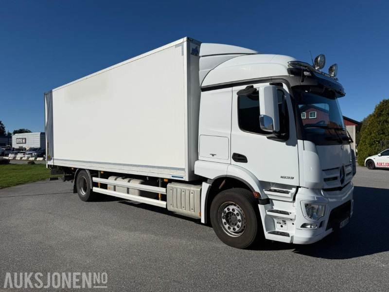 2018 Mercedes-Benz Actros SKAPBIL - SERVICEHISTORIKK 19 PALLER NY EU. - Вантажівка з закритим кузовом: фото 2 2018 Mercedes-Benz Actros SKAPBIL - SERVICEHISTORIKK 19 PALLER NY EU. - Вантажівка з закритим кузовом: фото 2