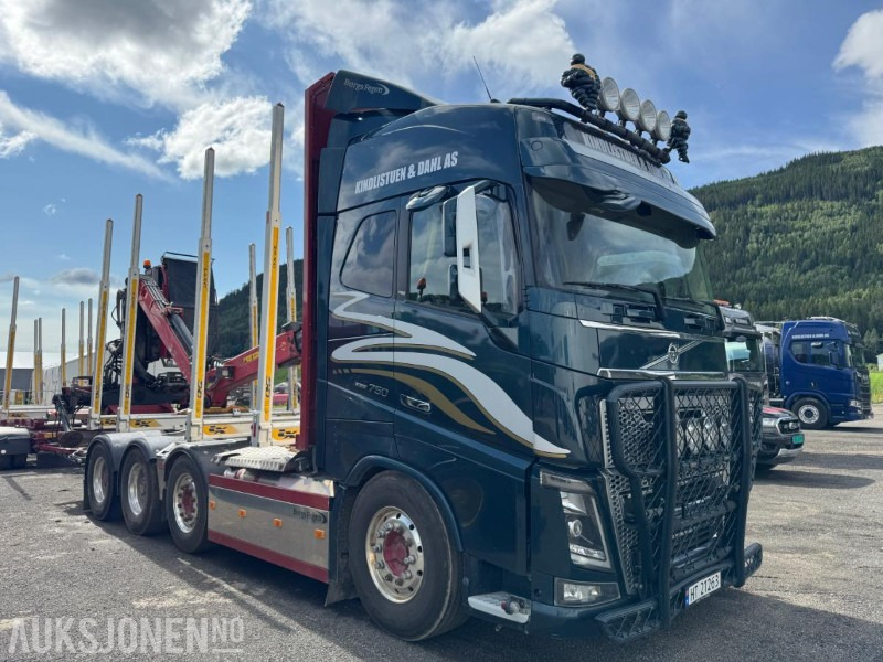 2018 Volvo FH16 8X4 komplett tømmerbil med kran og henger. - Лісовоз, Вантажівка з маніпулятором: фото 4 2018 Volvo FH16 8X4 komplett tømmerbil med kran og henger. - Лісовоз, Вантажівка з маніпулятором: фото 4