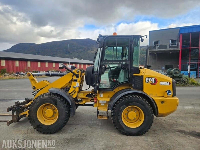 2020 Cat 908M 1.3m3 Skuffe. Pallegaffel - Колісний навантажувач: фото 2 2020 Cat 908M 1.3m3 Skuffe. Pallegaffel - Колісний навантажувач: фото 2