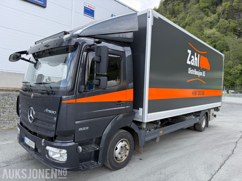 2020 Mercedes-Benz Atego 823 skapbil m/løftelem | Automat | Webasto | Palfinger lift - Вантажівка з закритим кузовом: фото 1 2020 Mercedes-Benz Atego 823 skapbil m/løftelem | Automat | Webasto | Palfinger lift - Вантажівка з закритим кузовом: фото 1