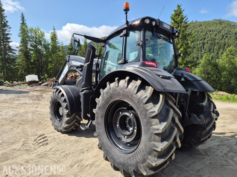 2021 Valtra T 234 VERSU med laster og front hydraulikk / PTO - Трактор: фото 3 2021 Valtra T 234 VERSU med laster og front hydraulikk / PTO - Трактор: фото 3