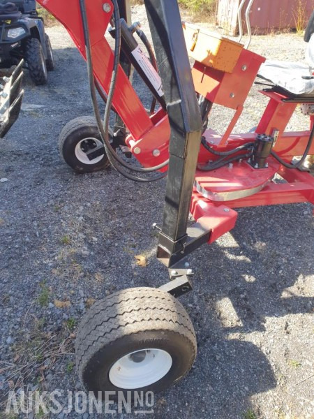 2023 ATV-traktor graver med planeringsskuff, verktøykasse og sikkerhetssele - Міні-екскаватор: фото 4 2023 ATV-traktor graver med planeringsskuff, verktøykasse og sikkerhetssele - Міні-екскаватор: фото 4
