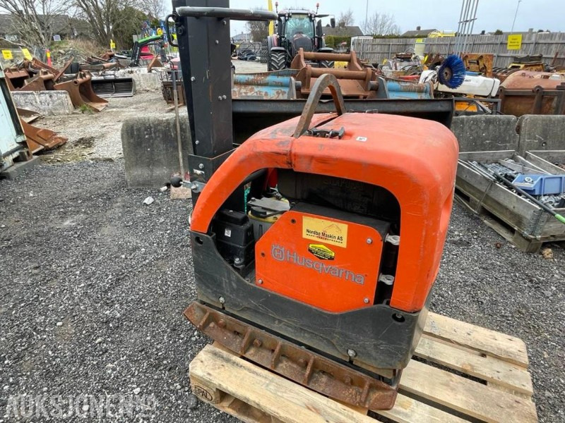 2023 Husqvarna LG 504 Vibroplate - Diesel - 470 kg. - 138 timer. - Каток: фото 1 2023 Husqvarna LG 504 Vibroplate - Diesel - 470 kg. - 138 timer. - Каток: фото 1