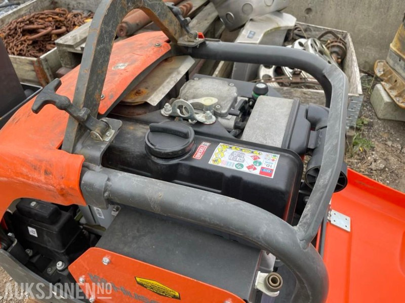 2023 Husqvarna LG 504 Vibroplate - Diesel - 470 kg. - 53 timer. - Каток: фото 4 2023 Husqvarna LG 504 Vibroplate - Diesel - 470 kg. - 53 timer. - Каток: фото 4