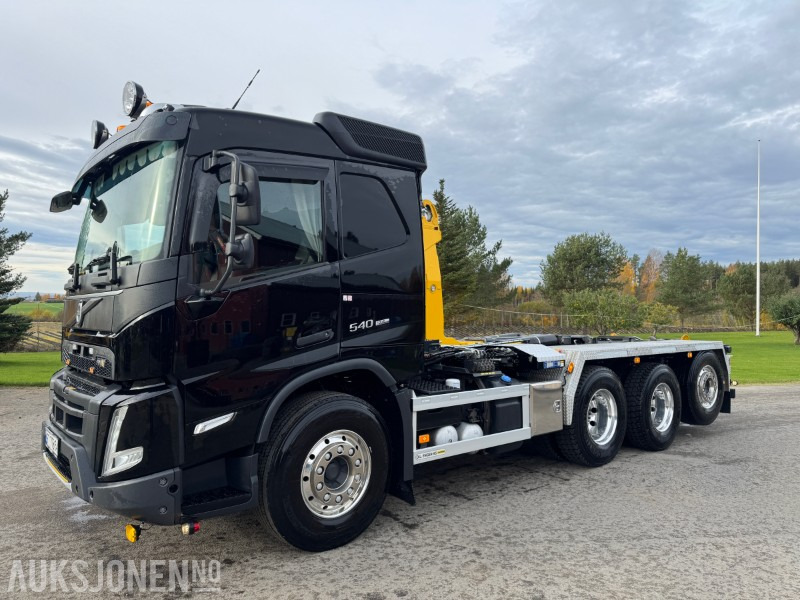 2023 Volvo FMX-8x4TR krokbil EURO 6, KRANHYDRAULIKK, GODT HOLDT - Гаковий мультиліфт вантажівка: фото 1 2023 Volvo FMX-8x4TR krokbil EURO 6, KRANHYDRAULIKK, GODT HOLDT - Гаковий мультиліфт вантажівка: фото 1