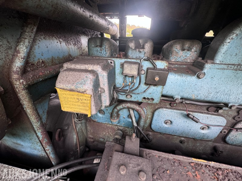 Будівельне обладнання AVA Kmpressor - Volvo Penta motor TD 120 A - 17 m3 - På krokramme: фото 12