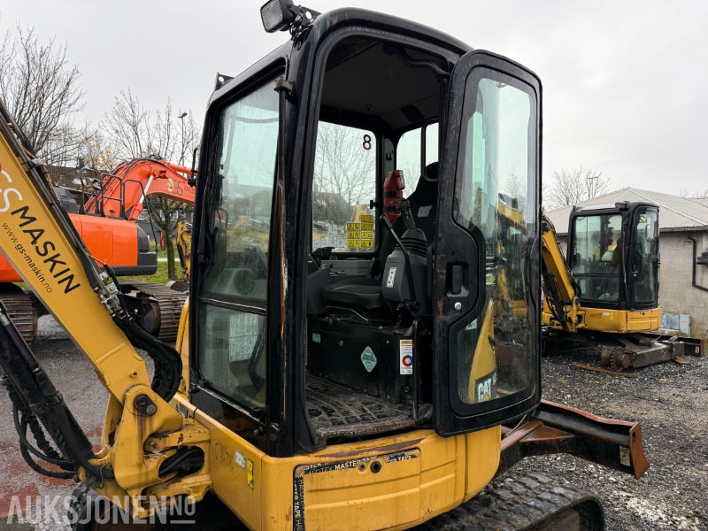 Cat 303.5E - Minigraver - SMP hurtigfeste S40 - SMP graveskuff + smalskuff - 7204 timer - Міні-екскаватор: фото 2 Cat 303.5E - Minigraver - SMP hurtigfeste S40 - SMP graveskuff + smalskuff - 7204 timer - Міні-екскаватор: фото 2