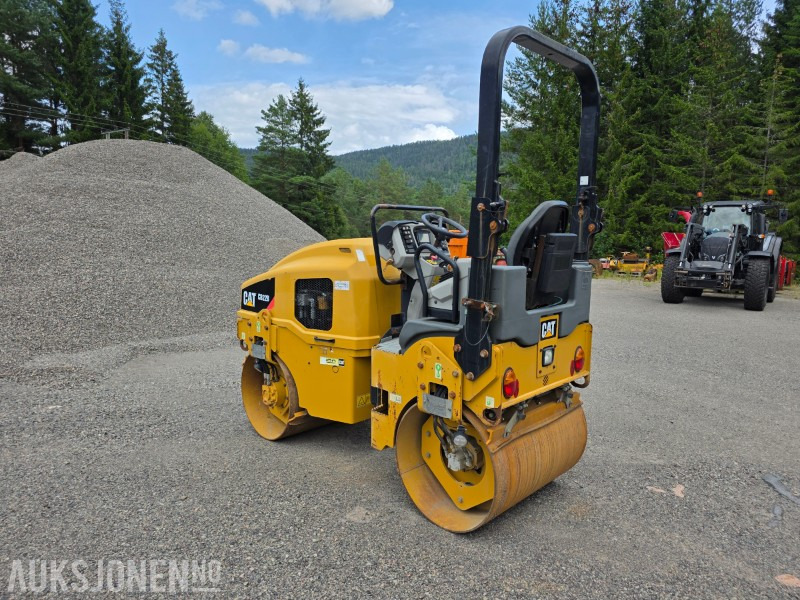 Cat CB22B Tandemvals - 2223 Arbeidstimer - 2490kg - Каток: фото 3 Cat CB22B Tandemvals - 2223 Arbeidstimer - 2490kg - Каток: фото 3