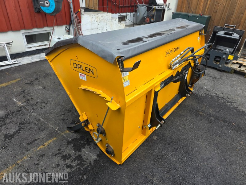 Dalen 2034-U sandstrøer - Hydraulisk - 2 meter strøbredde - 1300 liter - Будівельне обладнання: фото 3 Dalen 2034-U sandstrøer - Hydraulisk - 2 meter strøbredde - 1300 liter - Будівельне обладнання: фото 3