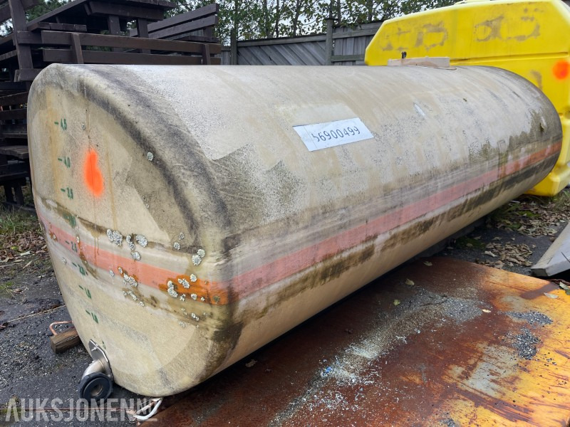 Glassfibertank 5000 Liter - Будівельне обладнання: фото 1 Glassfibertank 5000 Liter - Будівельне обладнання: фото 1