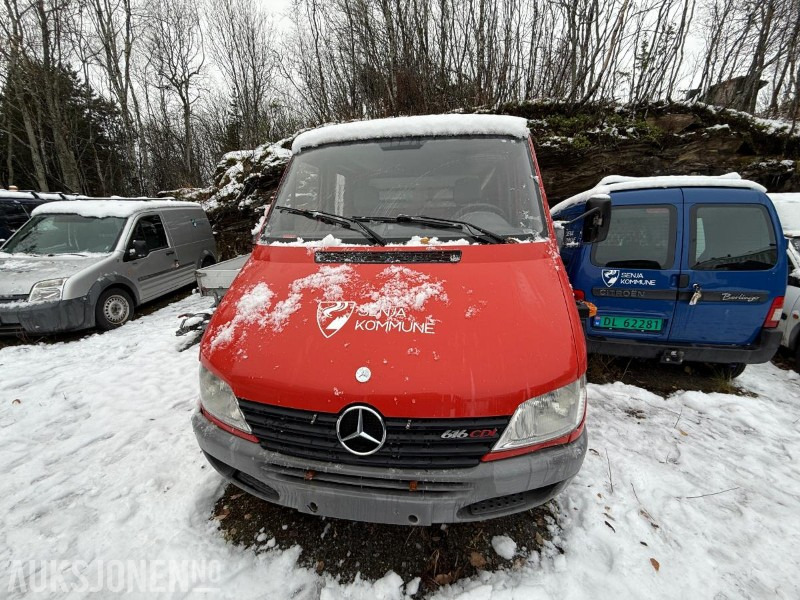 2001 Mercedes-Benz Sprinter 616CD1/40DOKA - Dobbelkabin med plan - Webasto - 6 Seter - 331000KM - Комерційний автомобіль: фото 5 2001 Mercedes-Benz Sprinter 616CD1/40DOKA - Dobbelkabin med plan - Webasto - 6 Seter - 331000KM - Комерційний автомобіль: фото 5