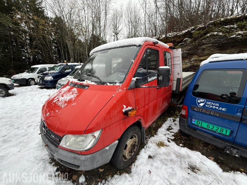 2001 Mercedes-Benz Sprinter 616CD1/40DOKA - Dobbelkabin med plan - Webasto - 6 Seter - 331000KM - Комерційний автомобіль: фото 2 2001 Mercedes-Benz Sprinter 616CD1/40DOKA - Dobbelkabin med plan - Webasto - 6 Seter - 331000KM - Комерційний автомобіль: фото 2