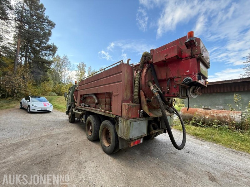 1986 Volvo FL10 Intercooler 6x2 med Müller Umwelttechnik slamsuger/spylepåbygg - Комунальна/ Спеціальна техніка: фото 3 1986 Volvo FL10 Intercooler 6x2 med Müller Umwelttechnik slamsuger/spylepåbygg - Комунальна/ Спеціальна техніка: фото 3