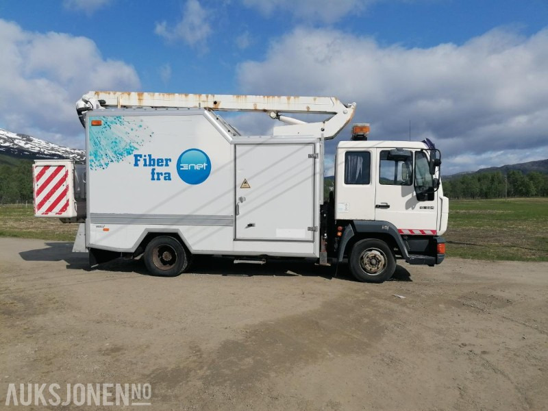 1999 MAN 12.224 LC - Liftbil - Комунальна/ Спеціальна техніка: фото 1 1999 MAN 12.224 LC - Liftbil - Комунальна/ Спеціальна техніка: фото 1