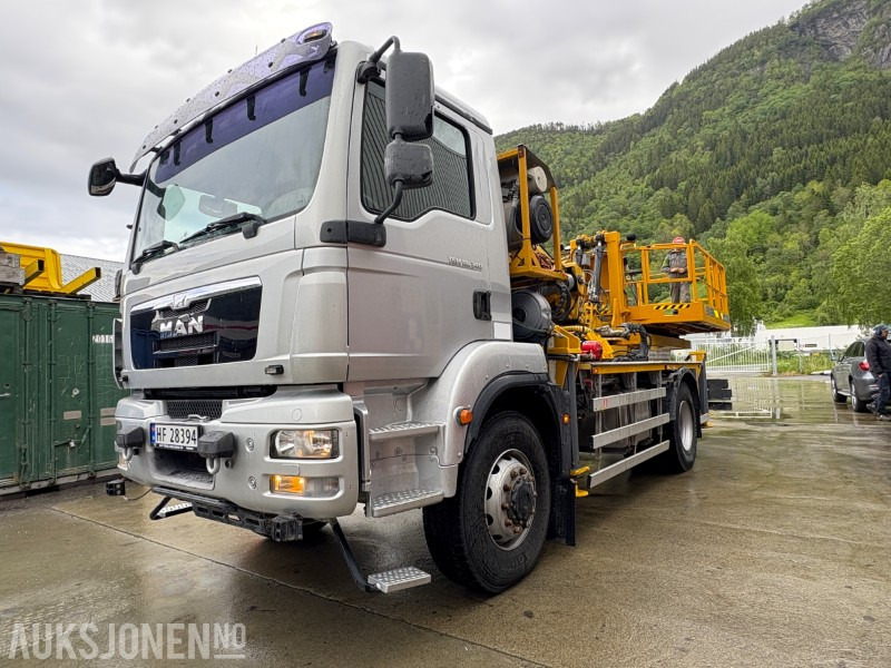 2014 MAN TGM 18.340 Normet Esslift 810 liftbil - 15 888 km - Комунальна/ Спеціальна техніка: фото 1 2014 MAN TGM 18.340 Normet Esslift 810 liftbil - 15 888 km - Комунальна/ Спеціальна техніка: фото 1