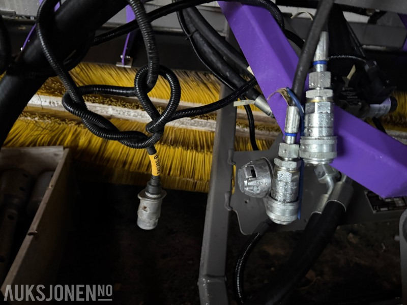 Навісне обладнання в категорії Будівельна техніка 2024 Holms SL200 Kost med styring: фото 13