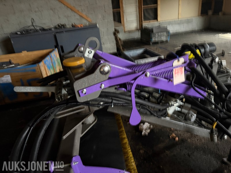 Навісне обладнання в категорії Будівельна техніка 2024 Holms SL200 Kost med styring: фото 19