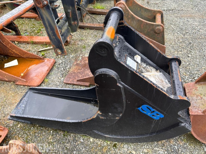 Redskapsparti S50. Kabelskuff og 2 pusseskuff - Навісне обладнання в категорії Будівельна техніка: фото 1 Redskapsparti S50. Kabelskuff og 2 pusseskuff - Навісне обладнання в категорії Будівельна техніка: фото 1