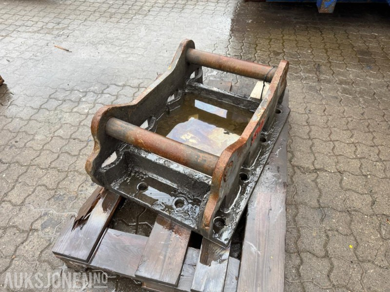 SMP S70 feste - Навісне обладнання в категорії Будівельна техніка: фото 3 SMP S70 feste - Навісне обладнання в категорії Будівельна техніка: фото 3