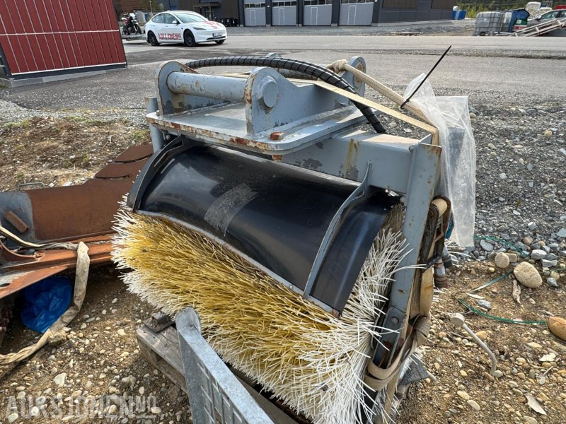 Snowstar feiekost - S60 - Gravemaskin - Навісне обладнання в категорії Будівельна техніка: фото 4 Snowstar feiekost - S60 - Gravemaskin - Навісне обладнання в категорії Будівельна техніка: фото 4