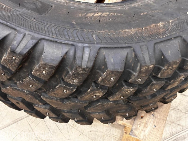 1 stk. Nokian TRI 2 400/80 R24 dekk til traktor - Сільськогосподарська техніка: фото 5 1 stk. Nokian TRI 2 400/80 R24 dekk til traktor - Сільськогосподарська техніка: фото 5