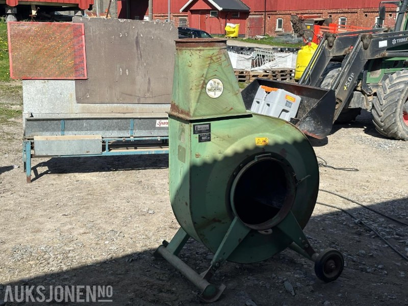 2001 Neuero AG 30 Kornblåser / Vifte - Сільськогосподарська техніка: фото 2 2001 Neuero AG 30 Kornblåser / Vifte - Сільськогосподарська техніка: фото 2