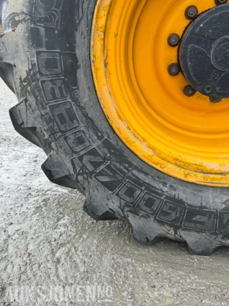 4 stk Michelin Axiobib 600/70R30 traktordekk -stått på fasttrac - Сільськогосподарська техніка: фото 3 4 stk Michelin Axiobib 600/70R30 traktordekk -stått på fasttrac - Сільськогосподарська техніка: фото 3