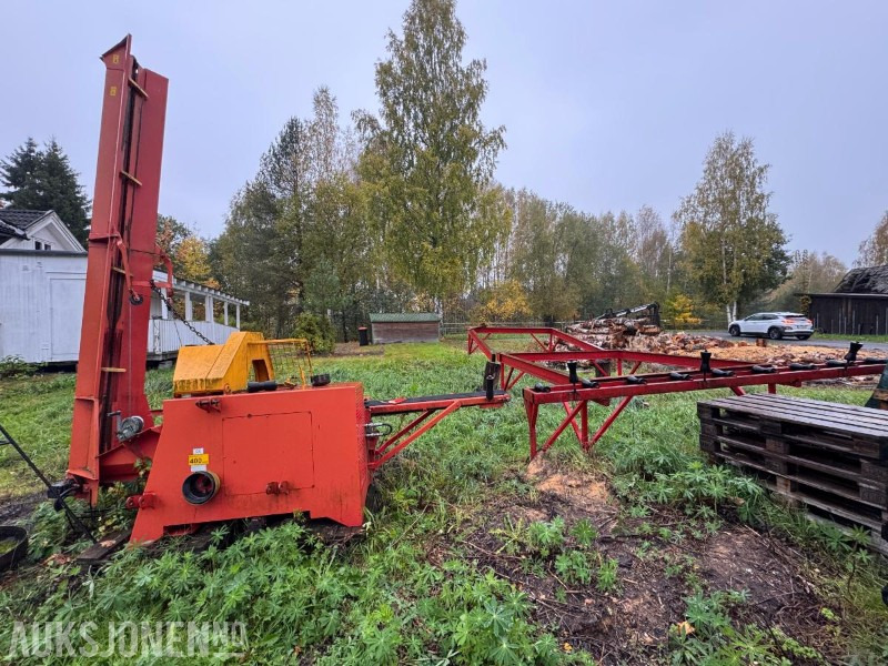 Duun VM 100 vedmaskin med rullebord - Сільськогосподарська техніка: фото 2 Duun VM 100 vedmaskin med rullebord - Сільськогосподарська техніка: фото 2
